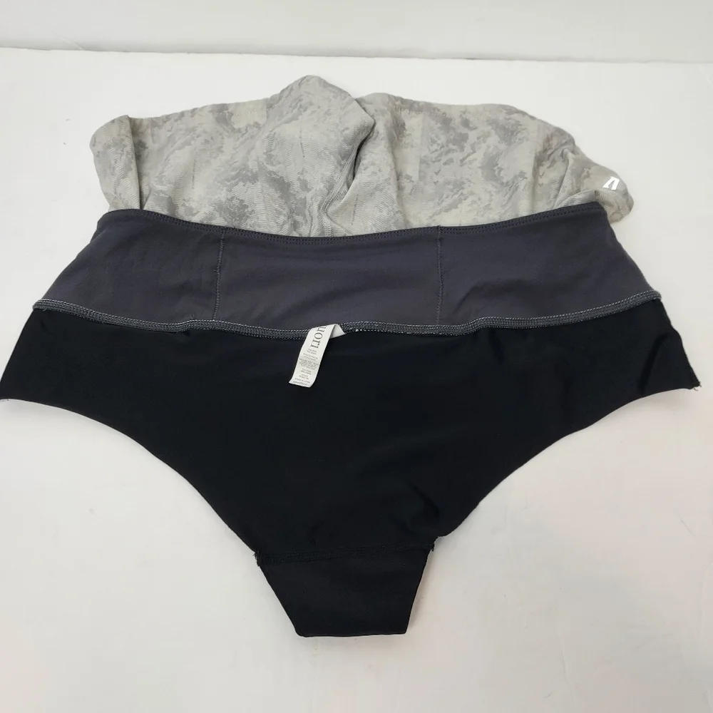 VUORI Women's Omni Performance Shorts Grey Medium